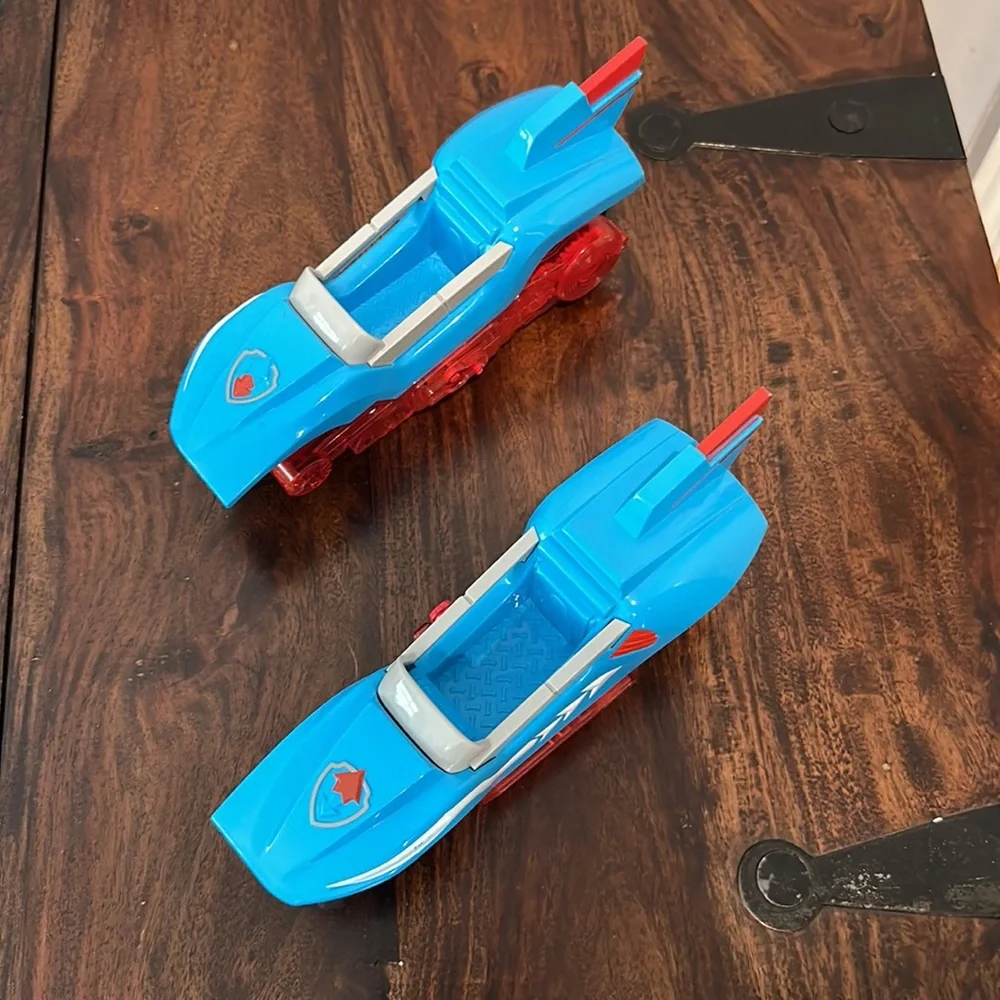 Blue Racing Car Toy with Figures - Picture 5 of 8